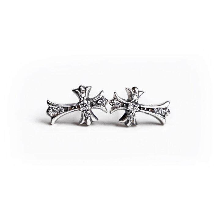 CH Cross Baby Fat Stud Pierce With Pave Diamond